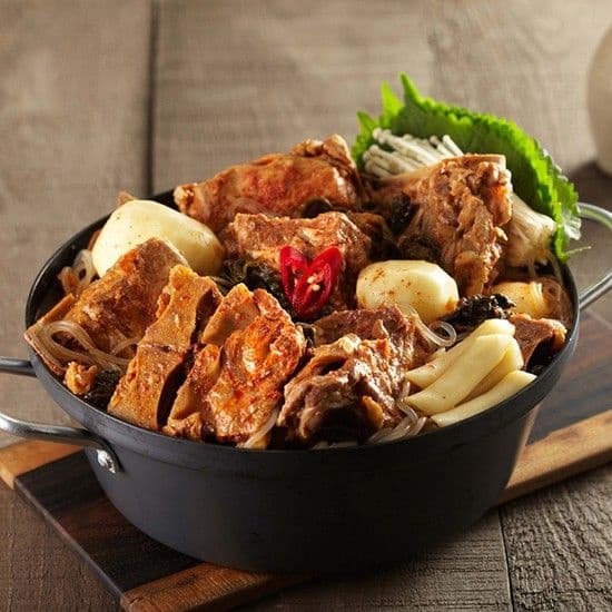 용인 수지맛집 순대보감 제주뼈감자탕 밀키트 3인분(2.4kg)