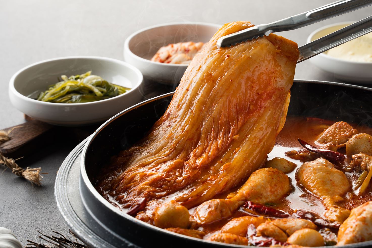 [민병선식당] 국내산 묵은지 닭볶음탕 닭도리탕 캠핑음식 밀키트 순살도 국내산