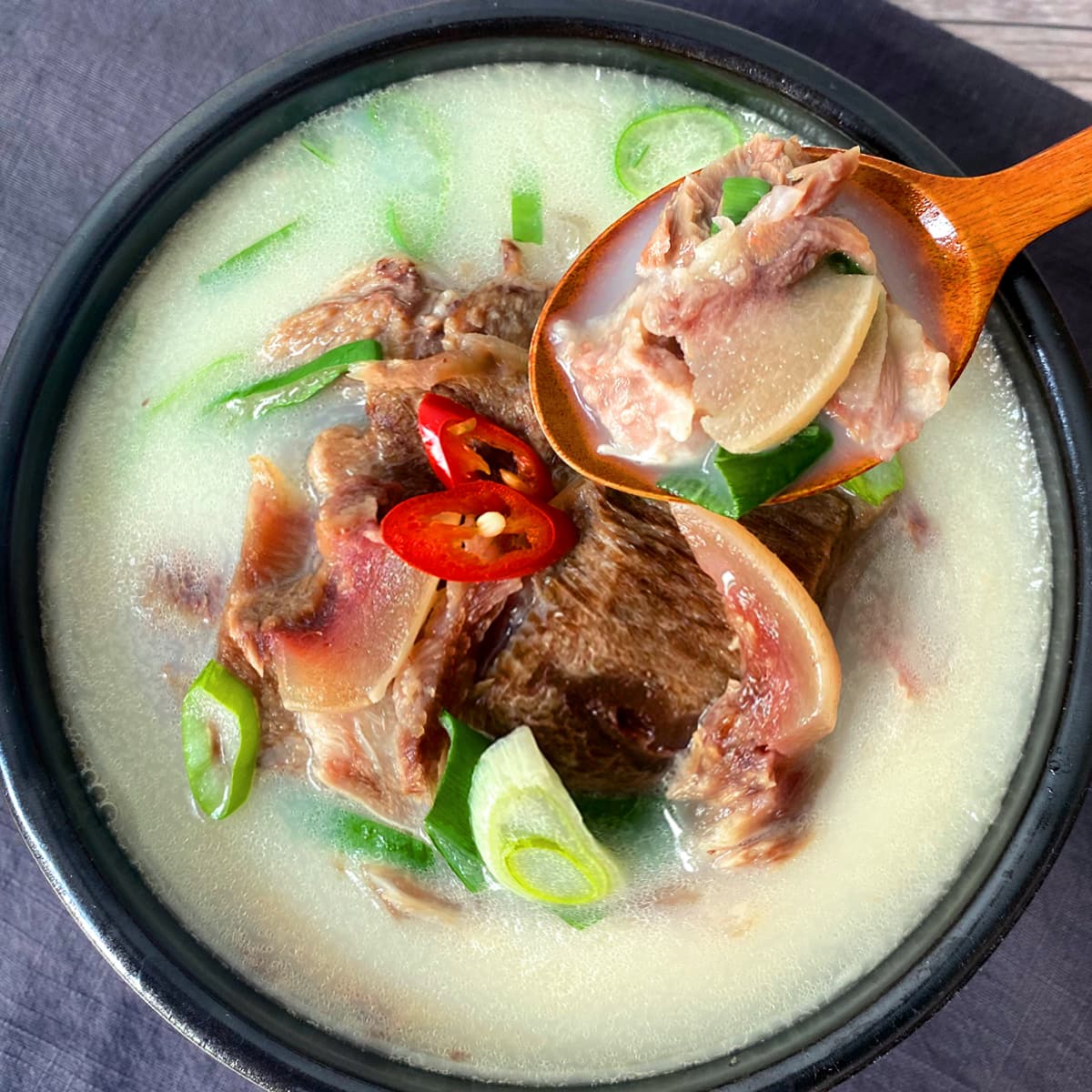 다담 소노정 소머리국밥 600g 1팩 / 곤지암 소머릿고기 해장국 밀키트 간편식