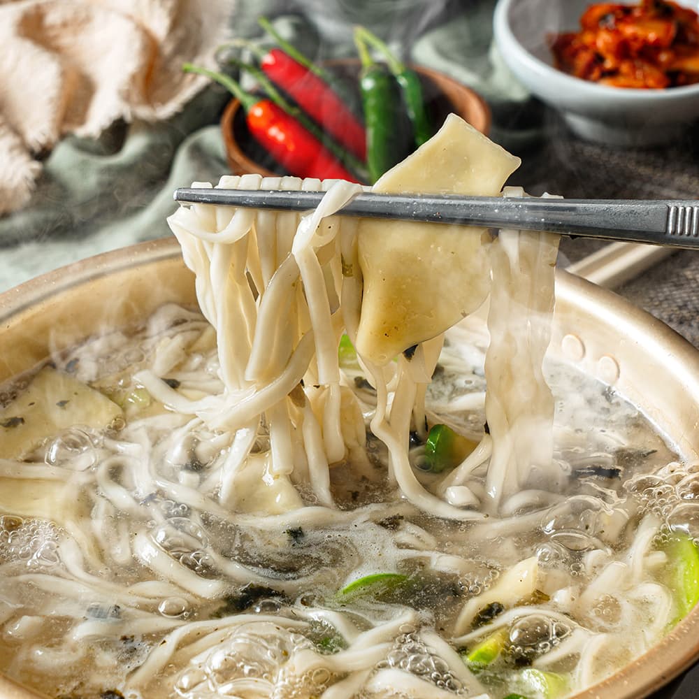 옛날 시장 칼국수 손칼제비 수제비 밀키트