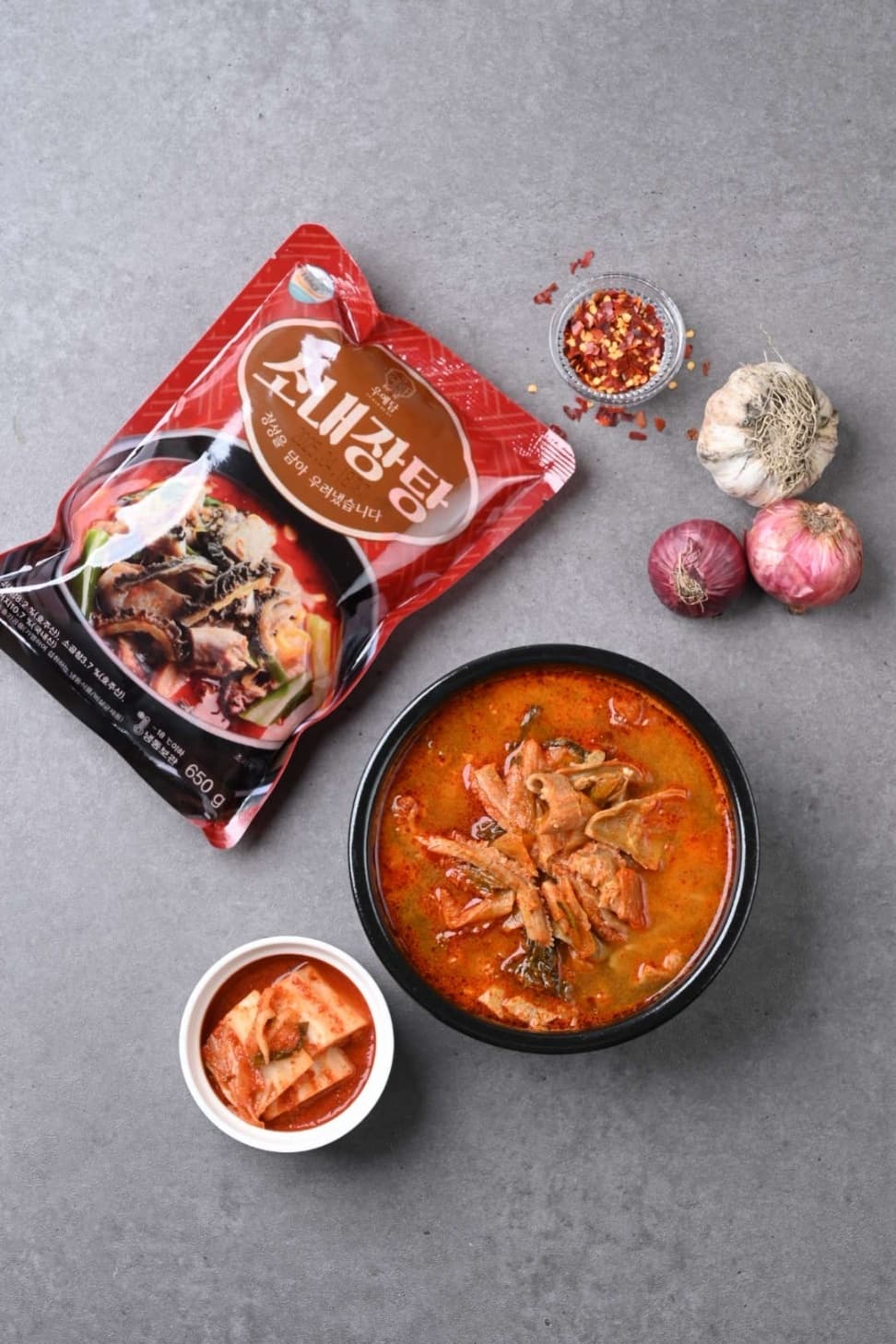 [우예담] 소내장탕 캠핑 밀키트 양곰탕 해장국 곱창전골 650g 3팩