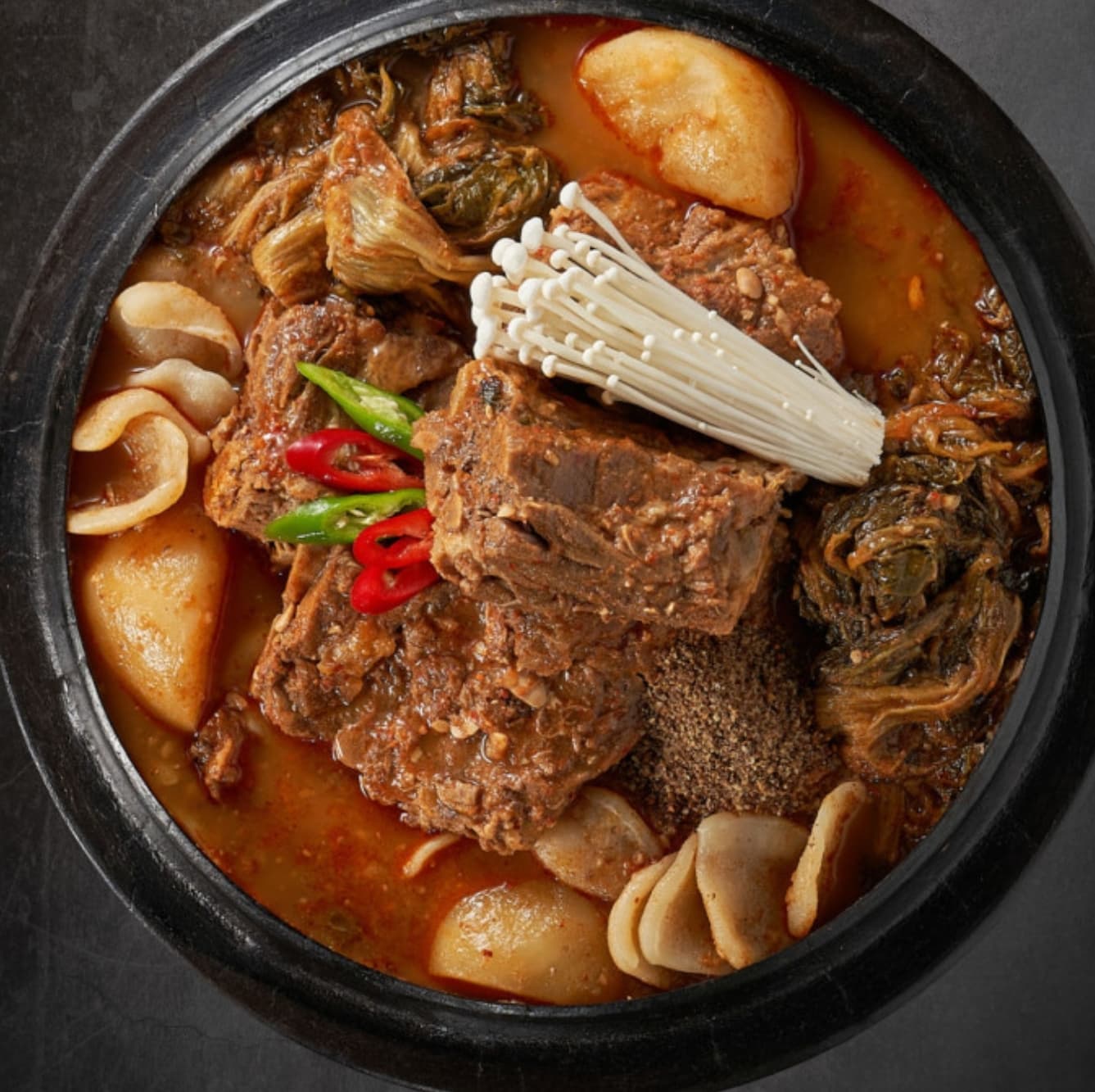 프리미엄 사골 감자탕 뼈해장국 즉석탕 간편식 홈파티 캠핑용 1kg X2팩