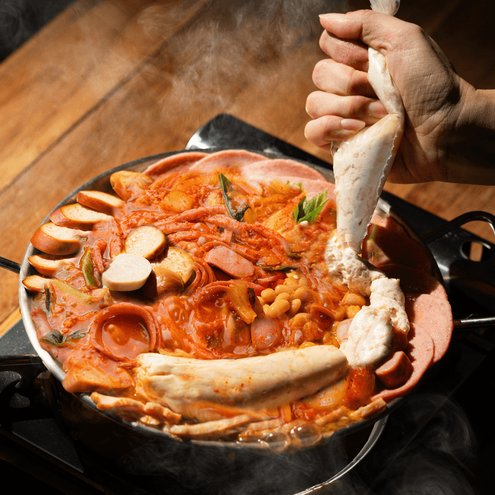 퀸주트 짤봉 부대찌개 밀키트 400g - 짜먹는 수제 햄 짤봉부대찌개 2인분