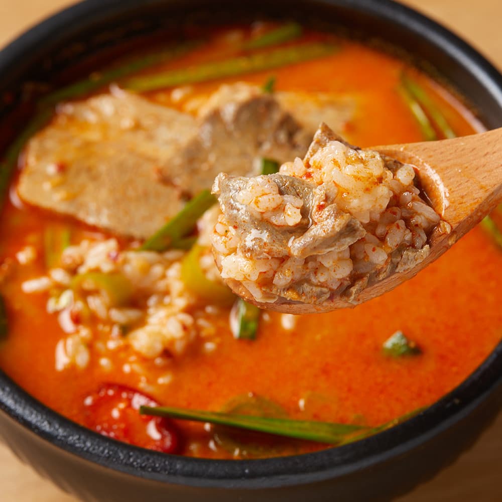 41년 전통 부산 동백국밥 한돈 매운 실비 돼지국밥 600g 캠핑음식 밀키트