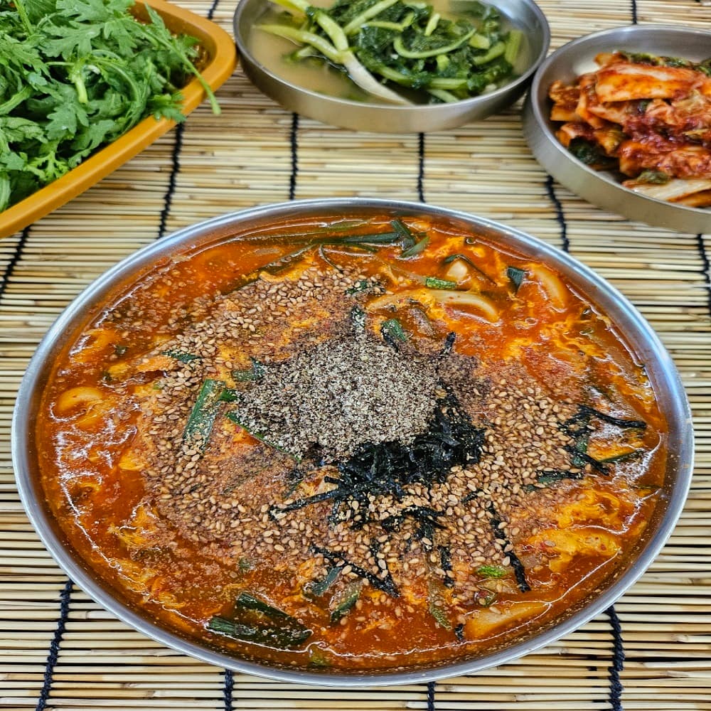 칼국수 간편 조리 밀키트 2인분 간단 요리 캠핑 국수 육수 샤브샤브 경성 홈쿡