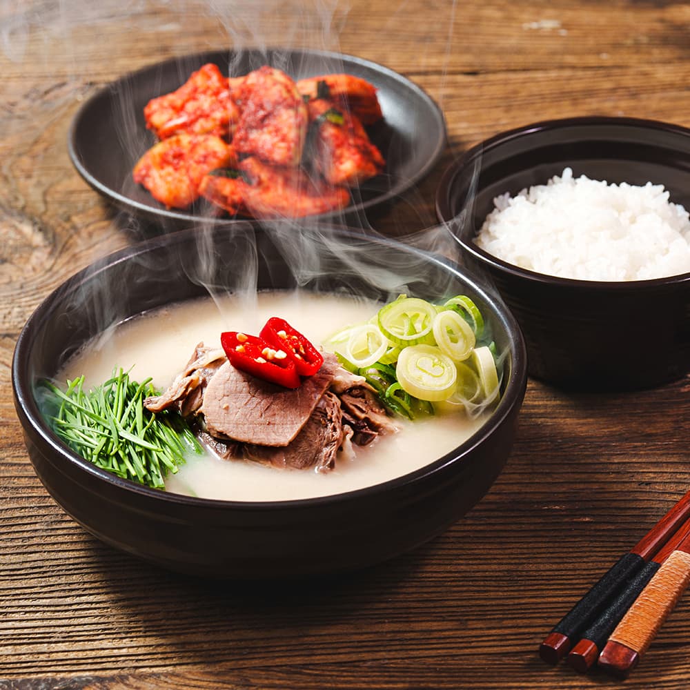 가마솥 순대 국밥 돼지 고기 많은 순댓국 순대국 냉동 캠핑 음식 밀키트