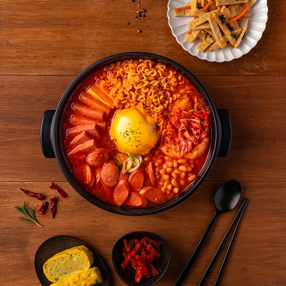 부대찌개 밀키트 구삼부대찌개 집밥 캠핑 맛집 사골육수포함 1-2인분