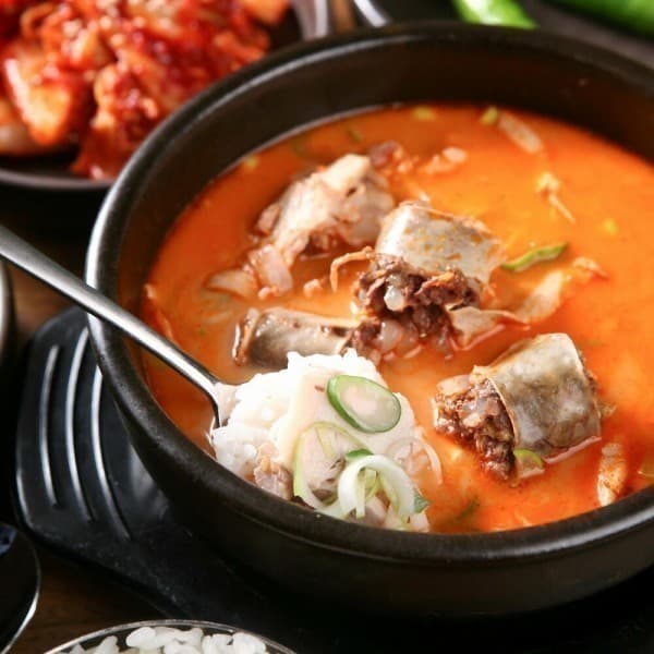 (충청도미식로드) 아우내길 순대국밥 얼큰한맛 1인분 (돼지고기포함) 순대국 밀키트 병천 순댓국