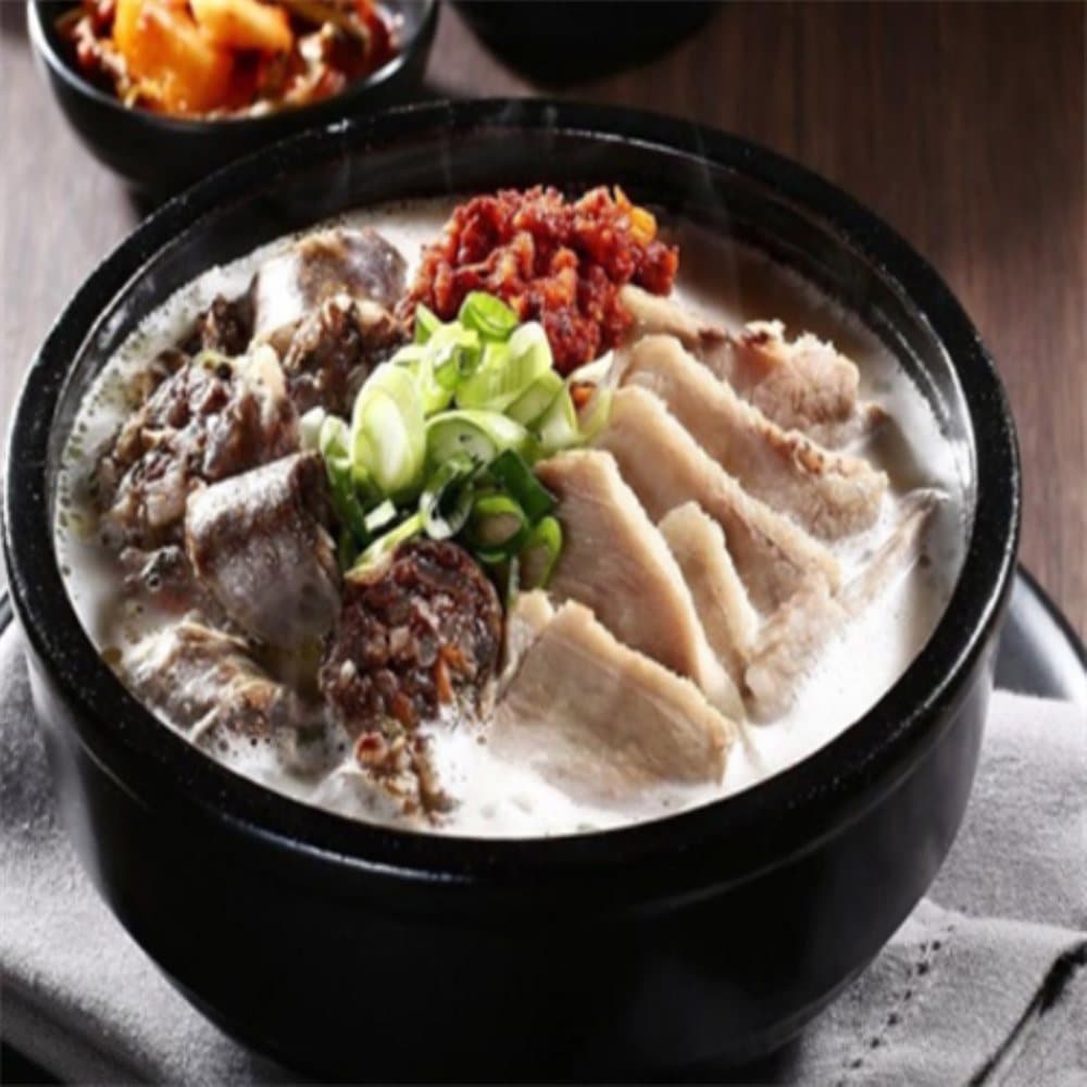 순대돼지국밥 밀키트 1.25KG 간편한끼국밥 집에서즐기는국밥 든든한술안주 돼지국밥1KG