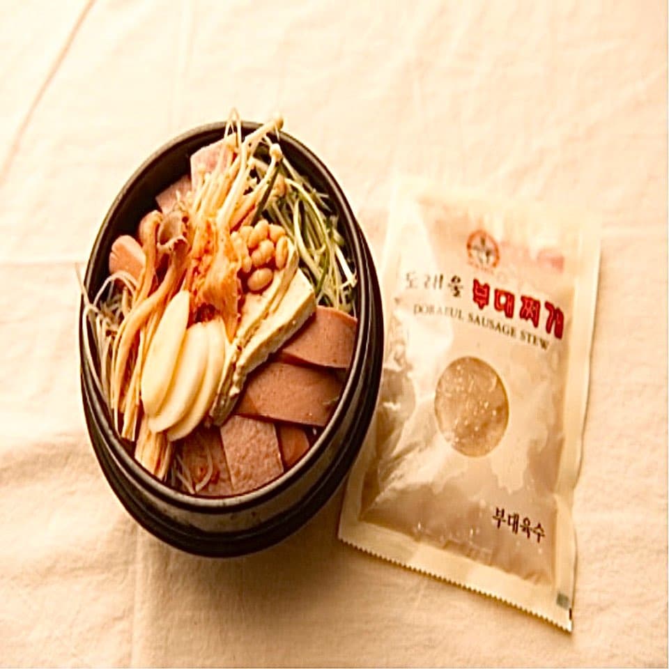 도래울 부대찌개 3인분 1팩 밀키트 냉동 부대찌개 국물 저녁 안주 요리