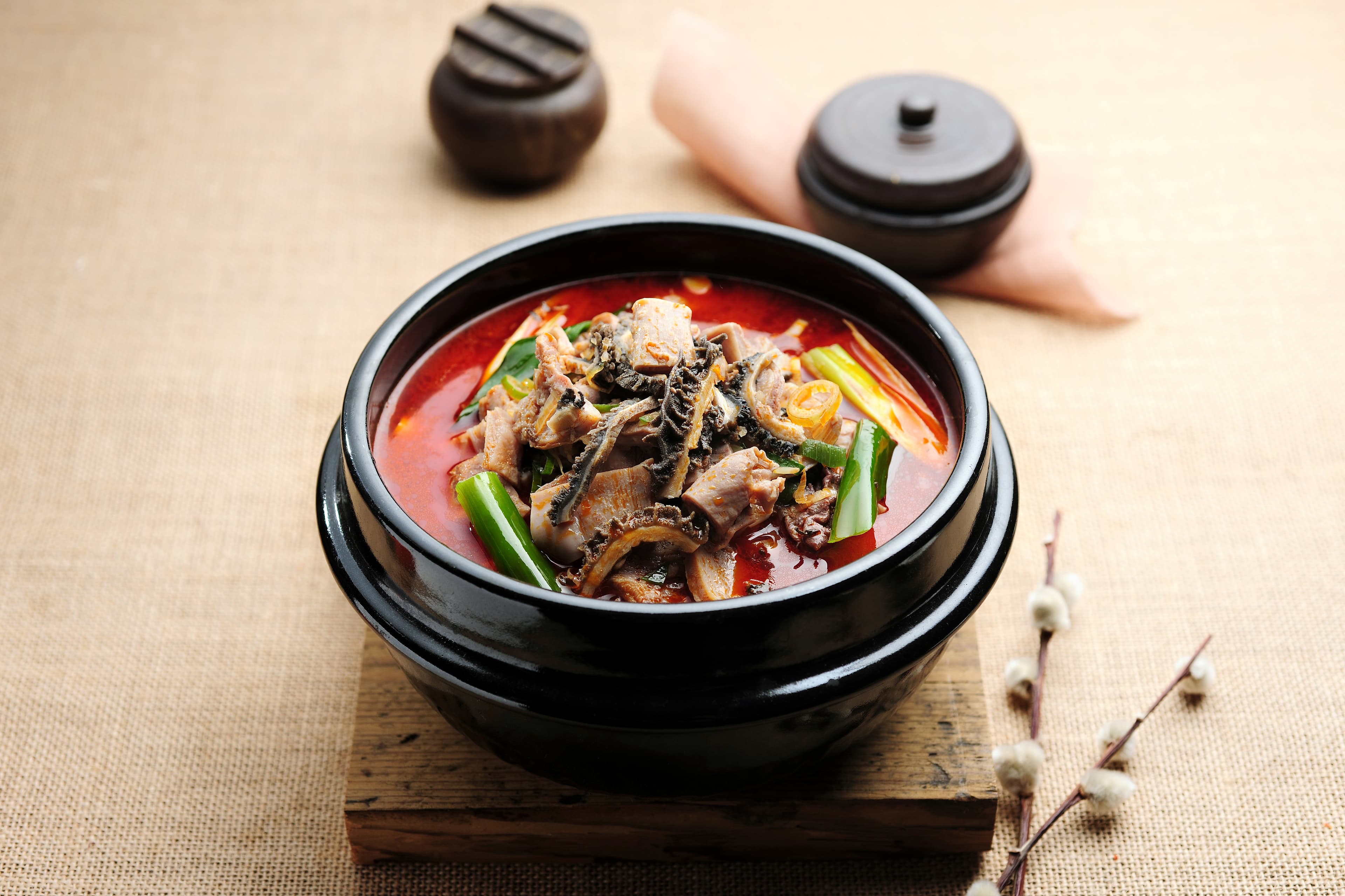 한가득 소내장탕 600g(1인분) 간편식 야식 해장국 국밥 소곱창전골