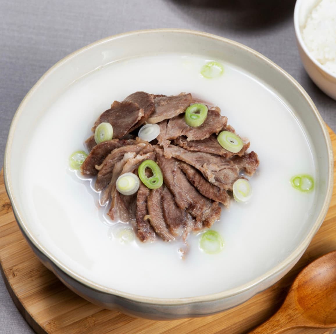 다담 소노정 돼지국밥 580g 1팩 / 순수사골곰탕국물 자취생 밀키트 간편식