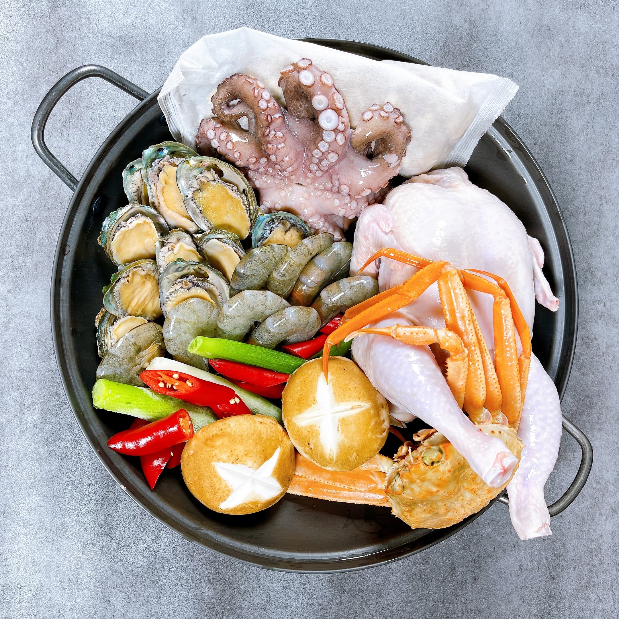 자연기록 낙지해신탕 밀키트 국내산 생닭 삼계탕 초복 중복 말복 닭한마리 캠핑 몸보신