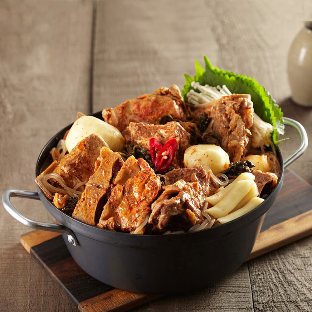 순대보감 제주 뼈감자탕 2.4kg 밀키트 술안주 캠핑요리 감자탕